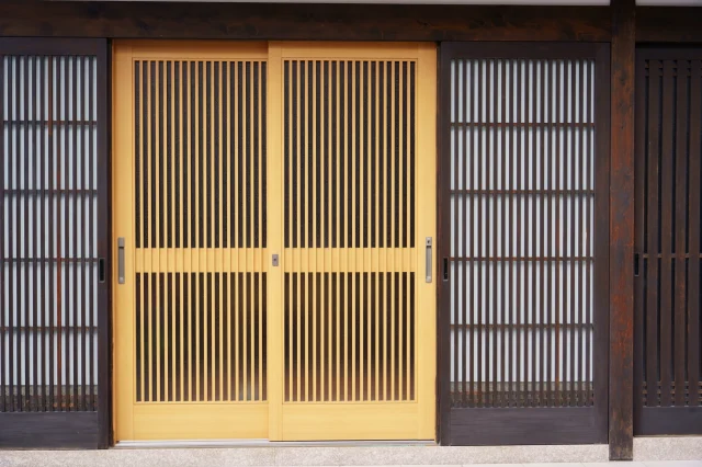 応急処置でも引き戸の鍵が開かない原因は？